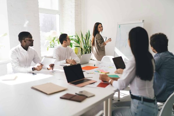 Quelles stratégies pour enseigner l'histoire de la peinture surréaliste ?